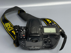 Nikon D3 — 225 000 кадров