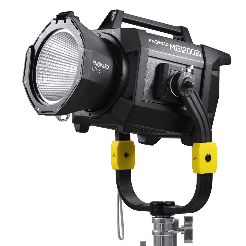 Светодиодный осветитель Godox Knowled MG1200Bi