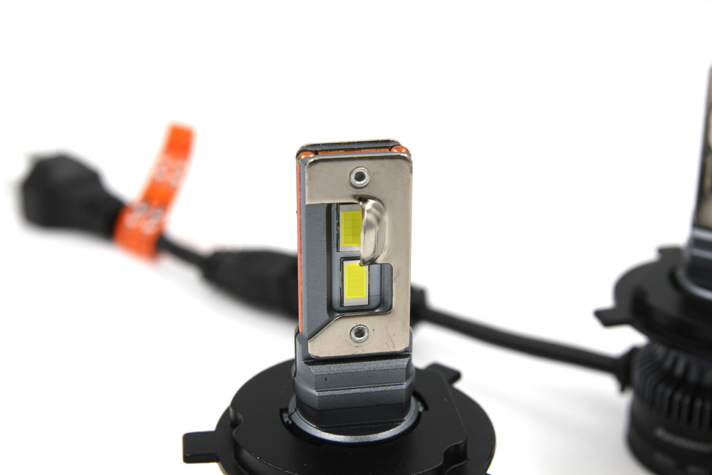 Cветодиодные лампы H4 Aozoom P9 с вентилятором 12V, 52W, 5500K, чип Korea WT52 (комплект, 2шт)