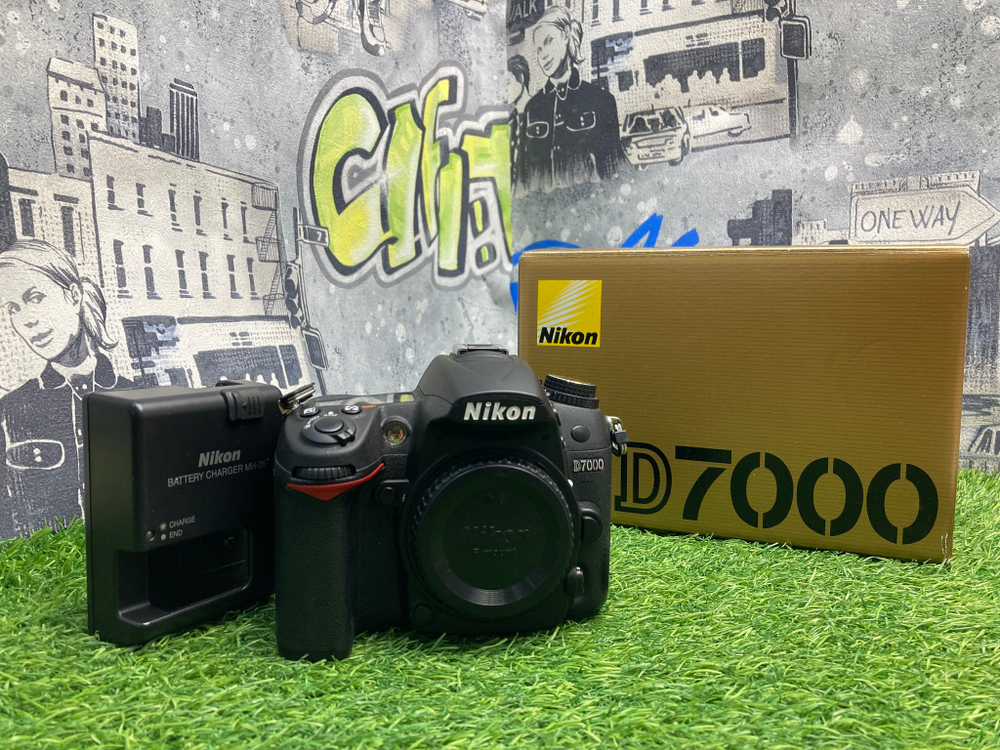 Nikon D7000 2.300 кадров