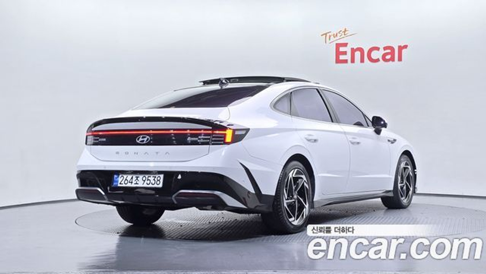 Hyundai Sonata 2.0 — 2024