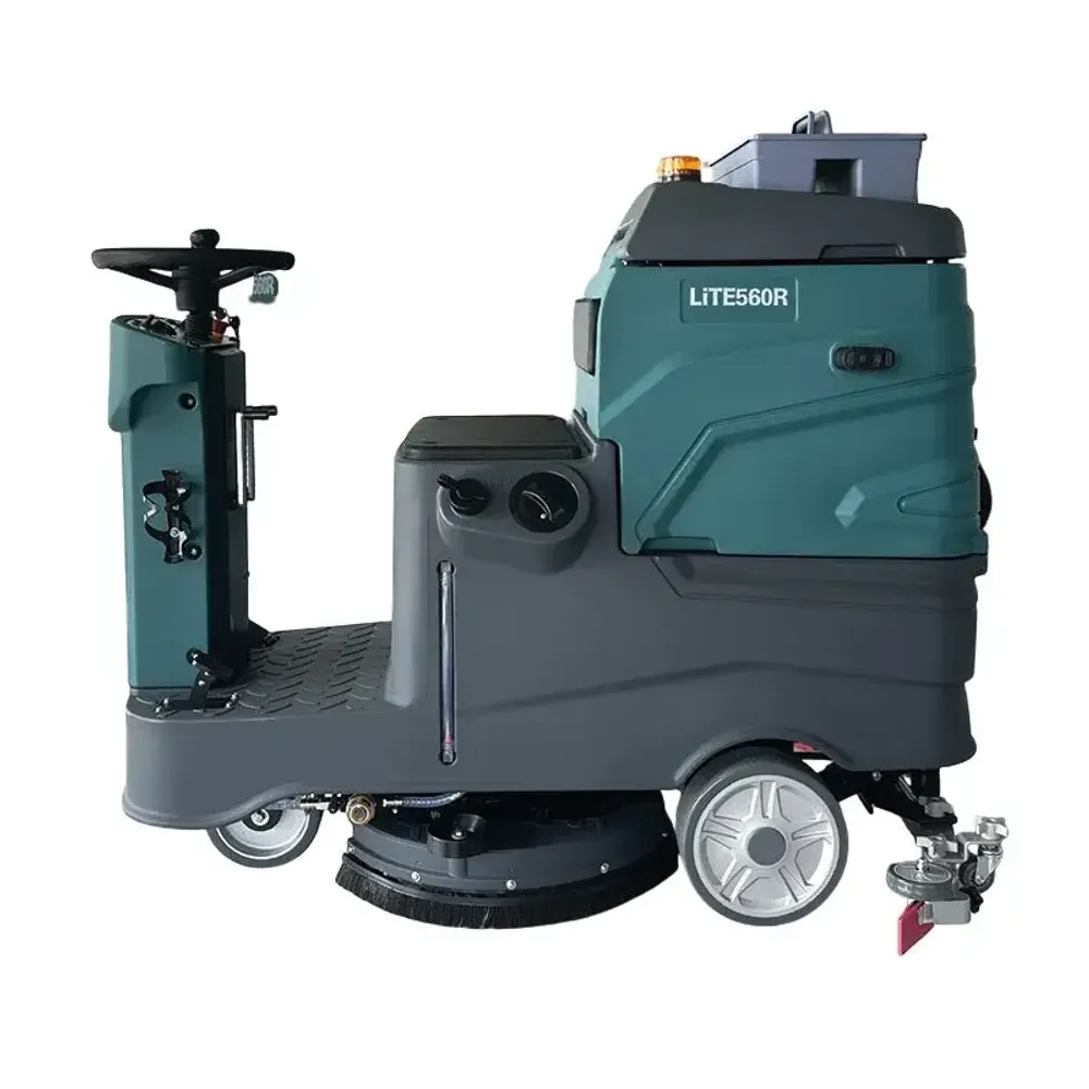 Поломоечная машина с сиденьем оператора VinnerMyer LiTE560R (литиевая АКБ 100 Ач С2) Поломоечная машина с сиденьем оператора VinnerMyer LiTE560R (литиевая АКБ 100 Ач С2)