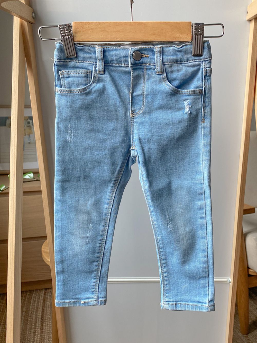 Джинсы Zara