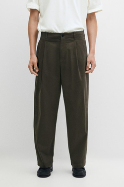Massimo Dutti Брюки-бананы с защипами, хаки