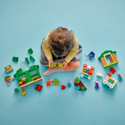 Конструктор LEGO Duplo 10461 Peppa Pig Сад и теплица дедушки