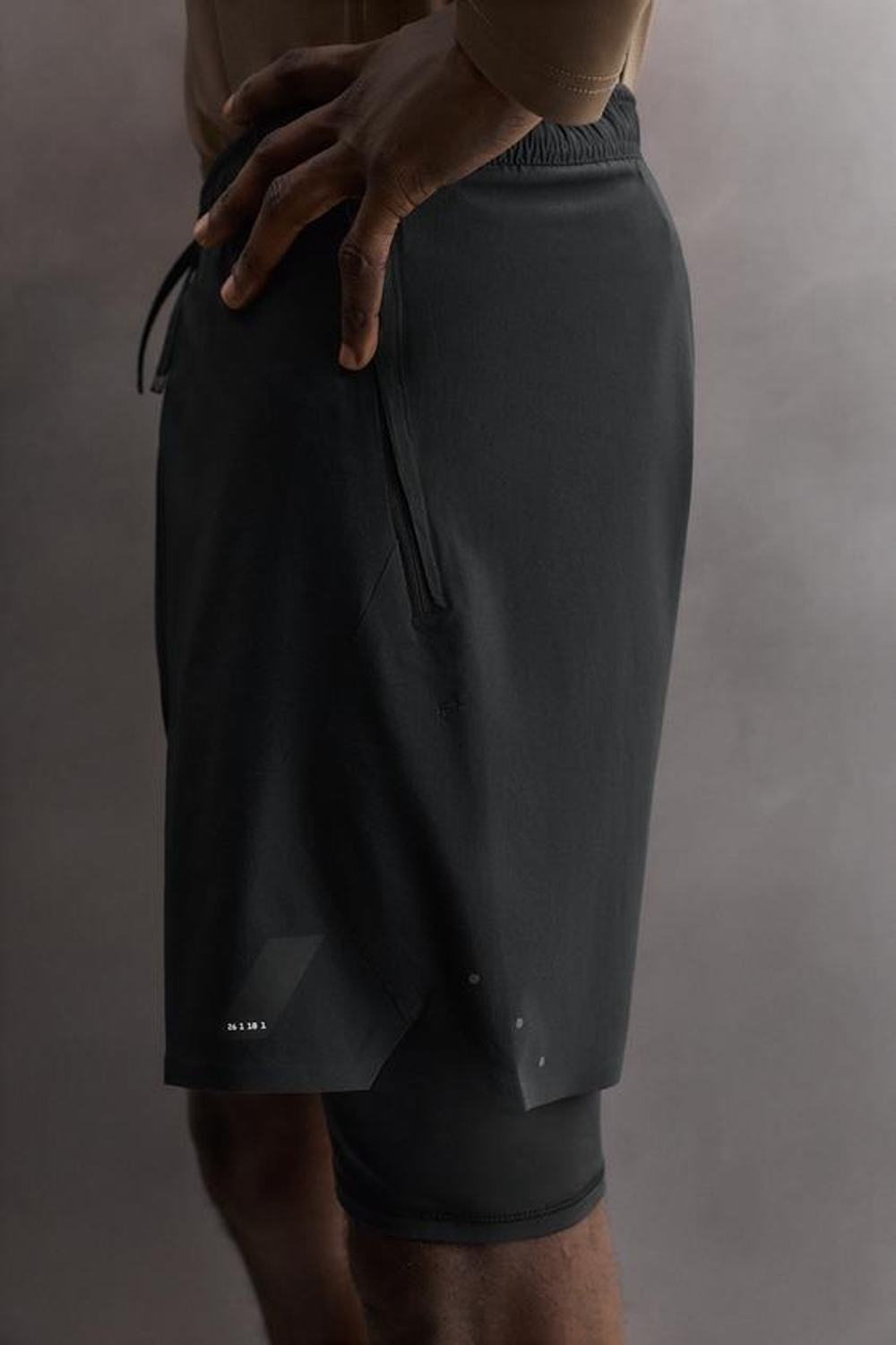 ZARA БАЗОВЫЕ СПОРТИВНЫЕ ШОРТЫ 2 В 1, ЧЕРНЫЙ