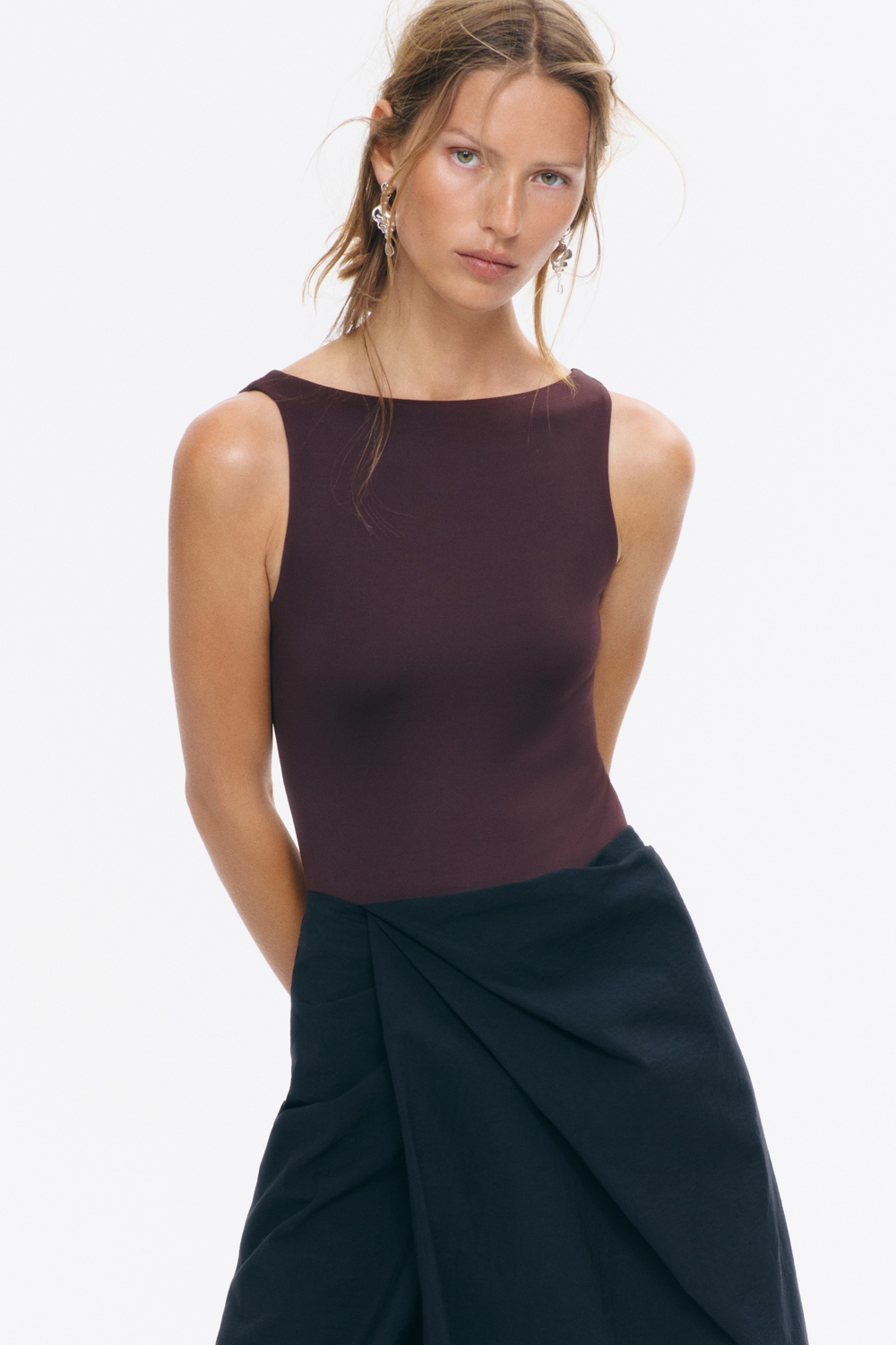 Боди-стринги с перекрутом - H&M