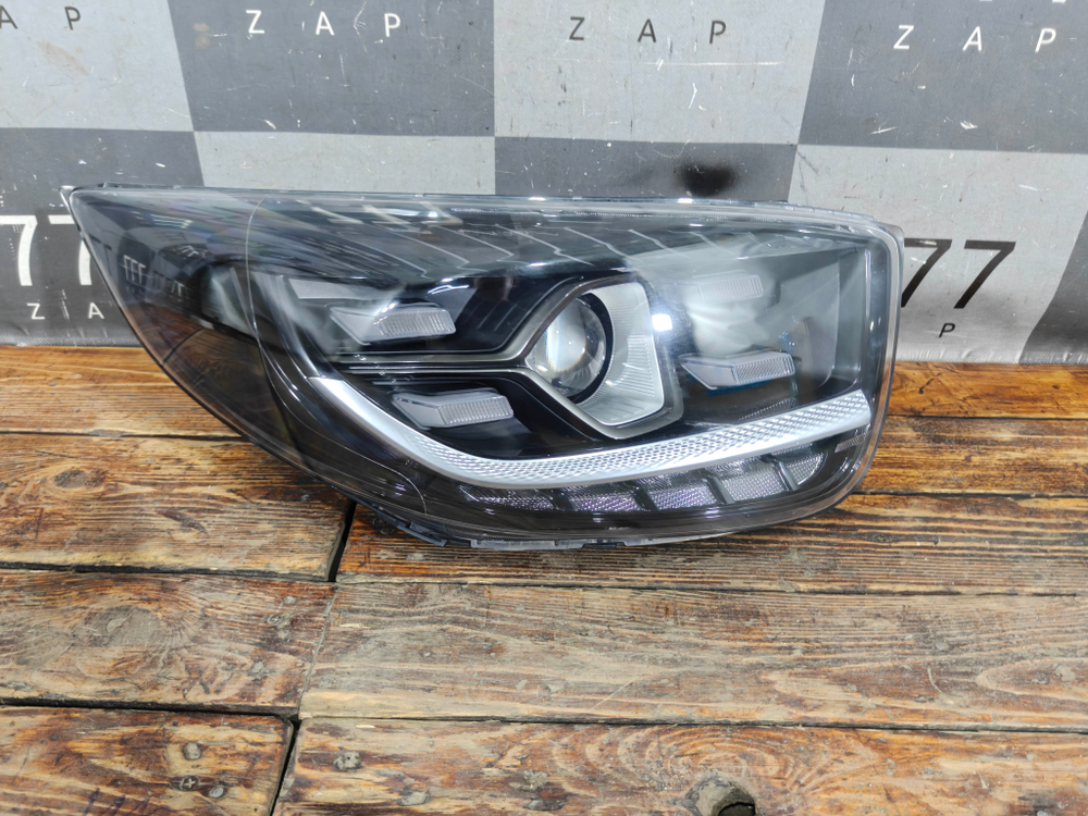 Фара правая LED Kia Picanto 3 (JA) 21-нв Б/У Оригинал 92102G6400