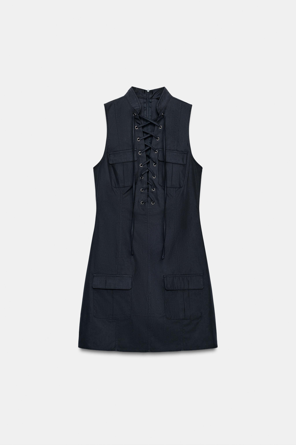 КОРОТКОЕ ПЛАТЬЕ С ПЕРЕКРЕСТНЫМИ БРЕТЕЛЯМИ И КАРМАНАМИ — ZARA