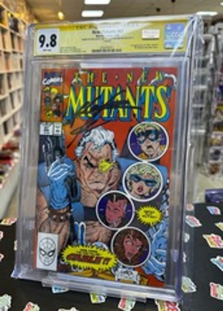 The New Mutants #87 CGC 9.8 (С автографами Rob Liefeld и Josh Brolin)
