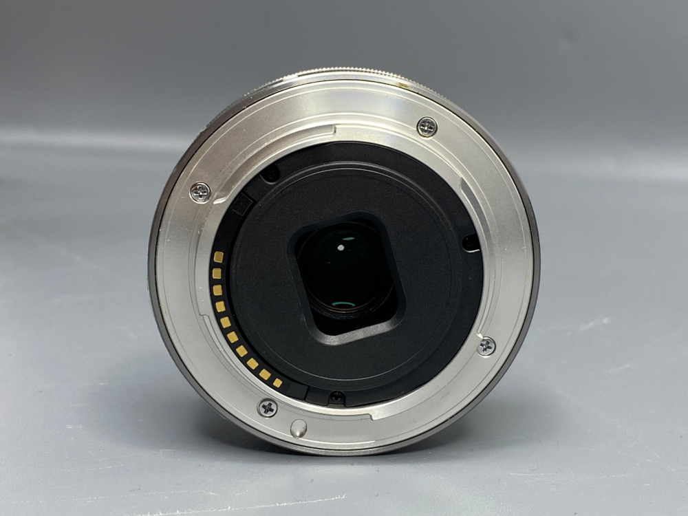 Sony E 16mm f/2.8
