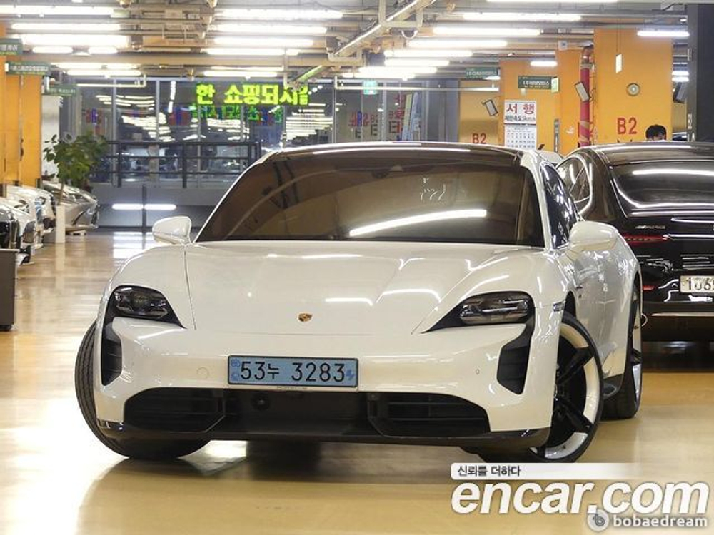 Porsche Taycan Turbo S — 2021