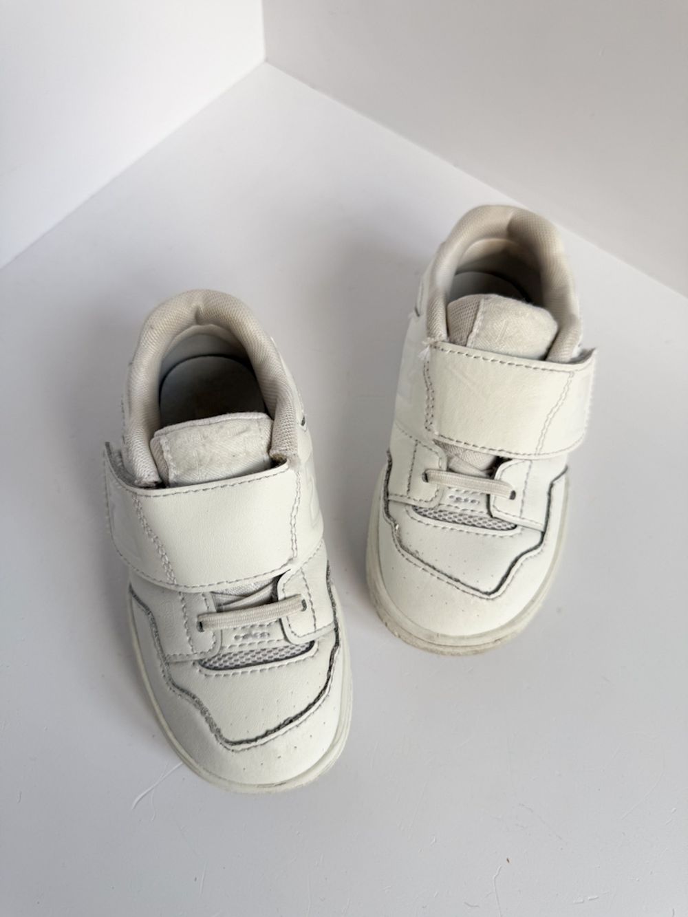 Комбинированные кроссовки New Balance, 25