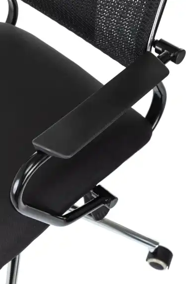 Кресло руководителя Бюрократ CH Balance-LUX черный KM-01 Neo Black сетка/ткань крестов. металл хром