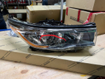 Фара правая LED в ближнем 81110-0E220 811100E220