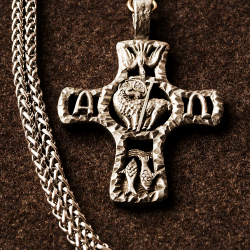 Крест священника «Α и Ω»