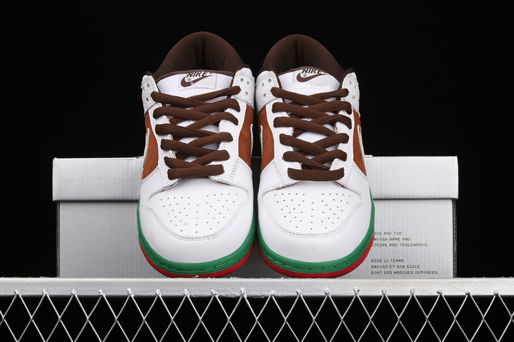 Nike SB Dunk Low Cali