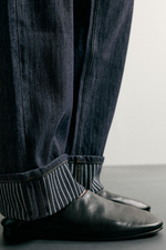 ДЖИНСЫ STRAIGHT FIT С КОНТРАСТНЫМ ПОДВОРОТОМ — ZARA
