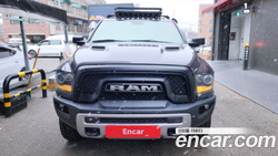 Dodge RAM Pickup 5.7 — 2015