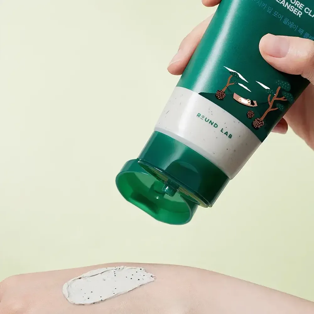 Очищающая маска-пенка с глиной и экстрактом сосны Round lab Pine Cica Deep Pore Clay Mask Cleanser 150 мл