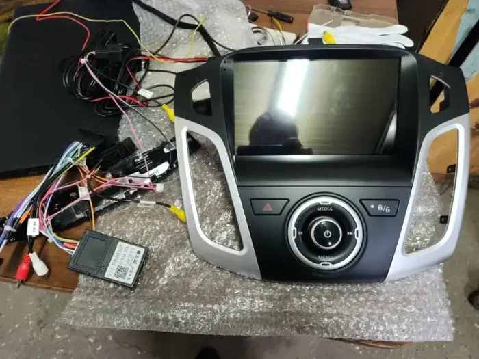 Магнитола для Ford Focus 3 2011-2019 (поддержка автопарковки) - Kuberg SF-9202A-FW QLed+2K, Android 12, Быстрая, CarPlay, 4G SIM-слот