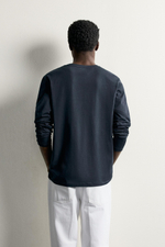 БАЗОВАЯ ФУТБОЛКА СЛИМ-ФИТ С ДЛИННЫМИ РУКАВАМИ — ZARA