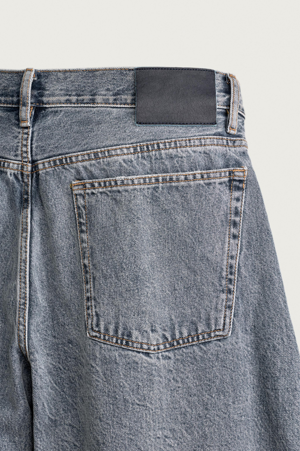 ДЖИНСЫ BARREL FIT — ZARA
