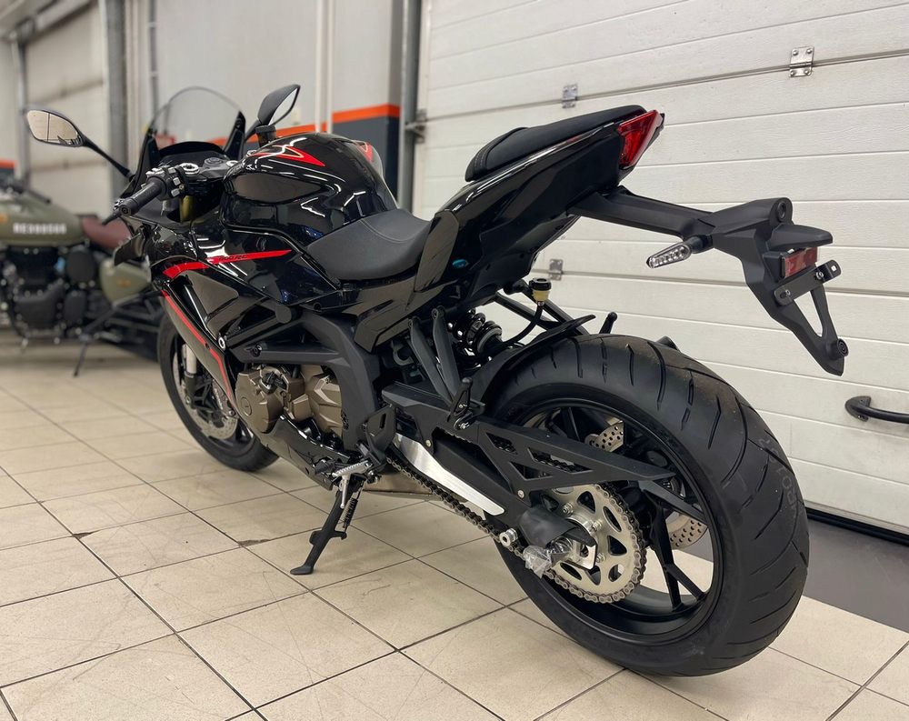 QJMOTOR SRK 600 RC (Black)