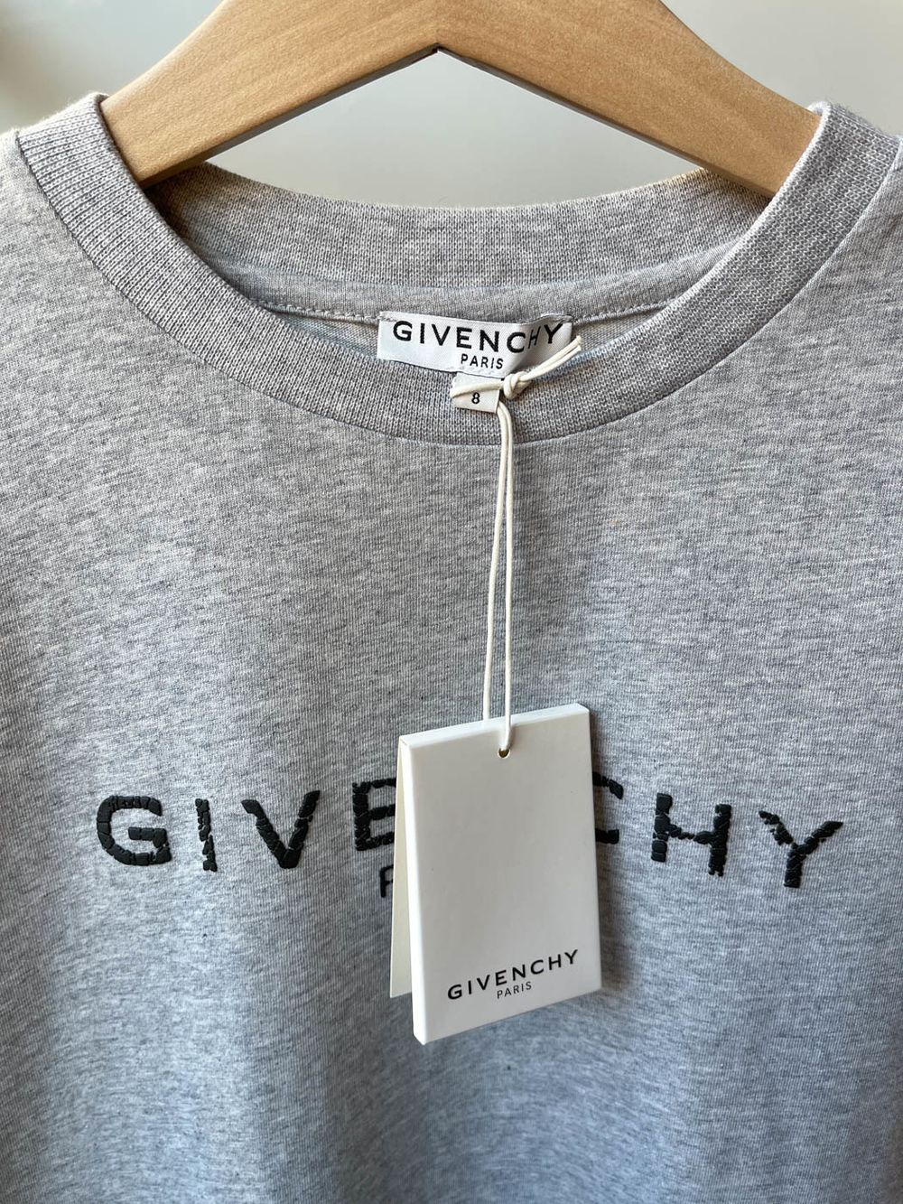 Футболка Givenchy