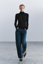 ФУТБОЛКА SUPIMA® С ВОРОТНИКОМ-СТОЙКОЙ — ZARA