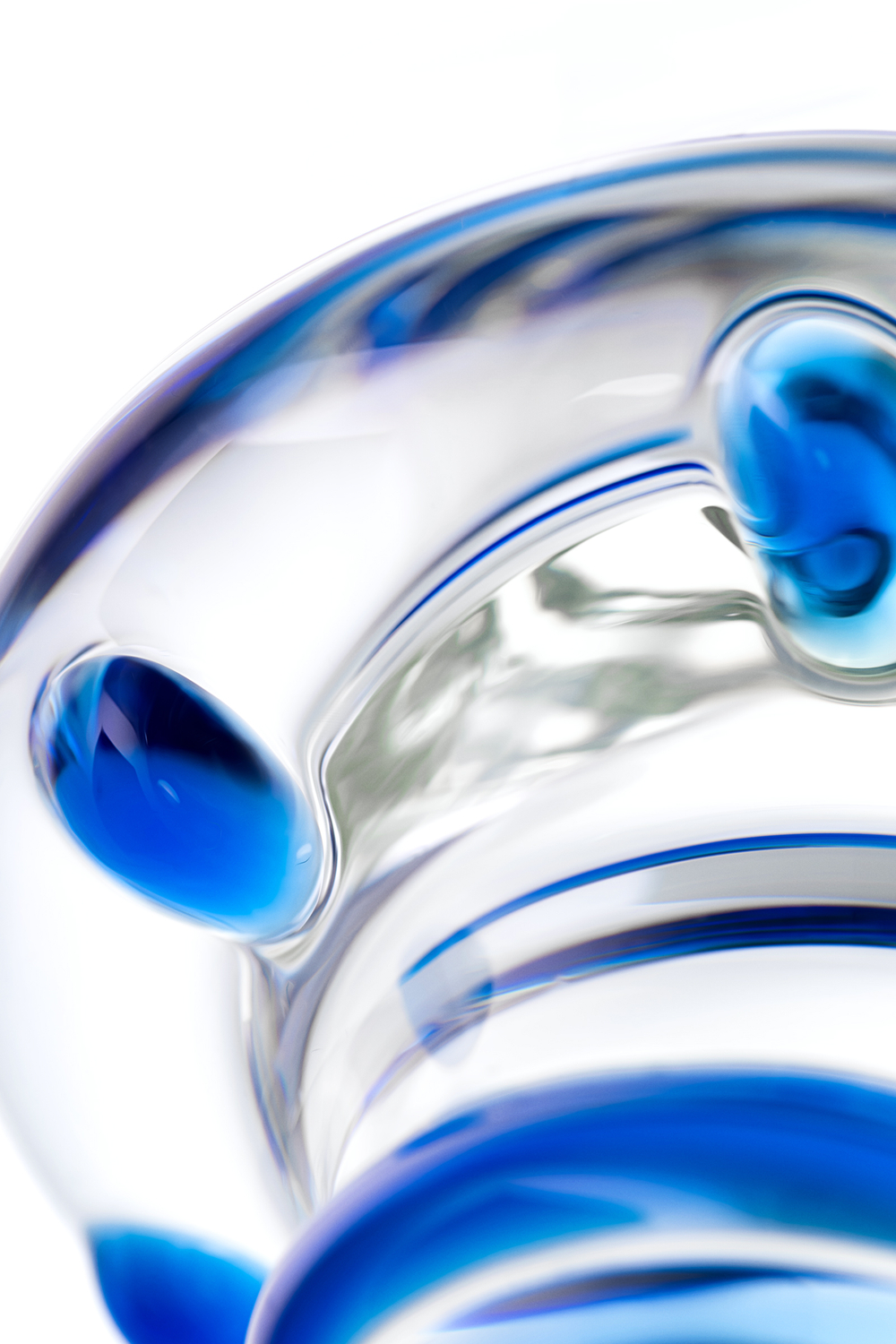 Фаллоимитатор Sexus Glass стеклянный с голубыми полосками 23 см