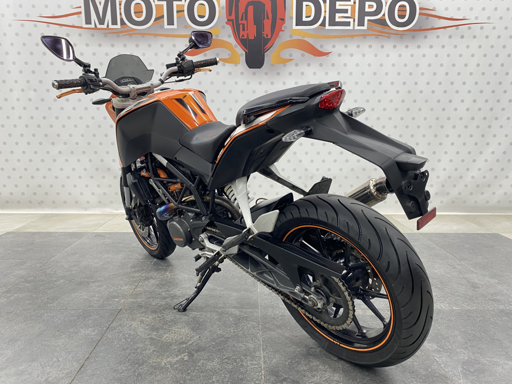 KTM 125 Duke , 2012