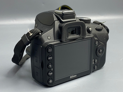 Nikon D3200 — 8 000 кадров