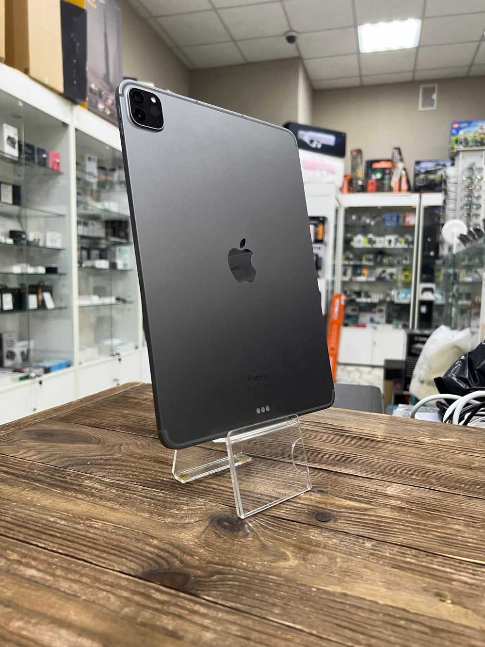 Б/у iPad Pro 11 256Gb WiFi+ Cell Space gray
