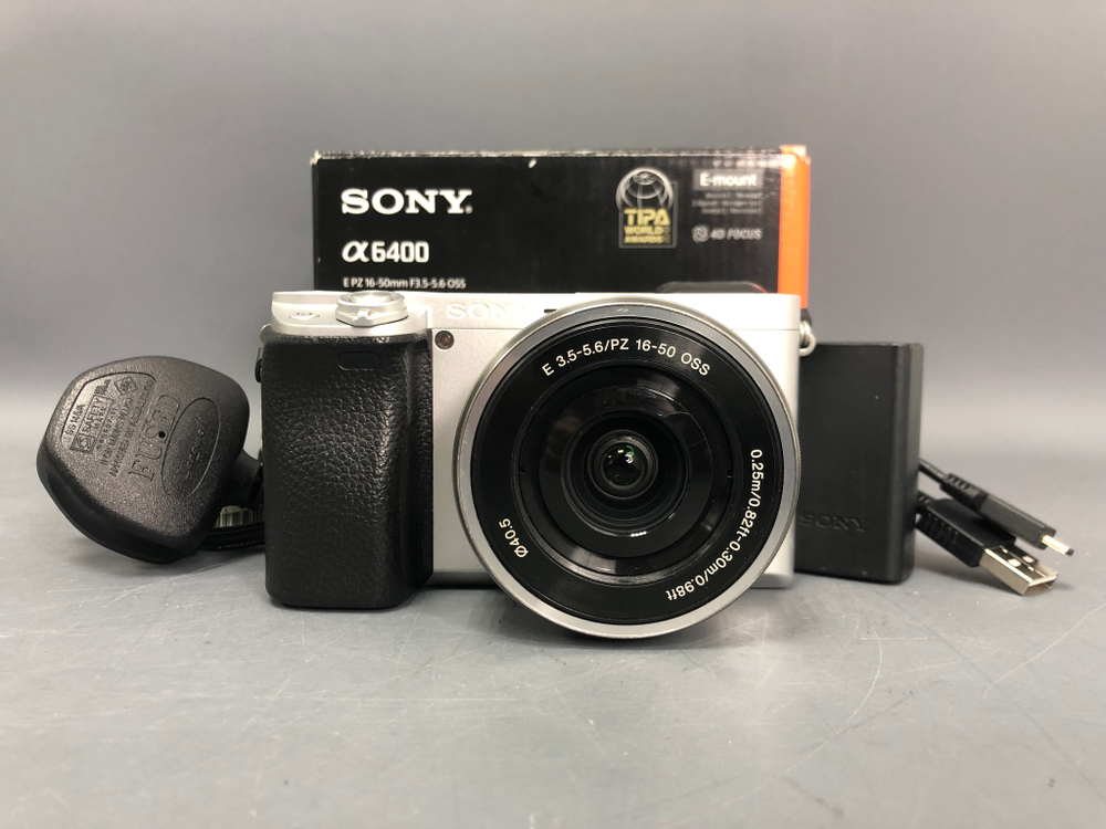 Sony A6400 kit 16-50mm (17.700 кадров)