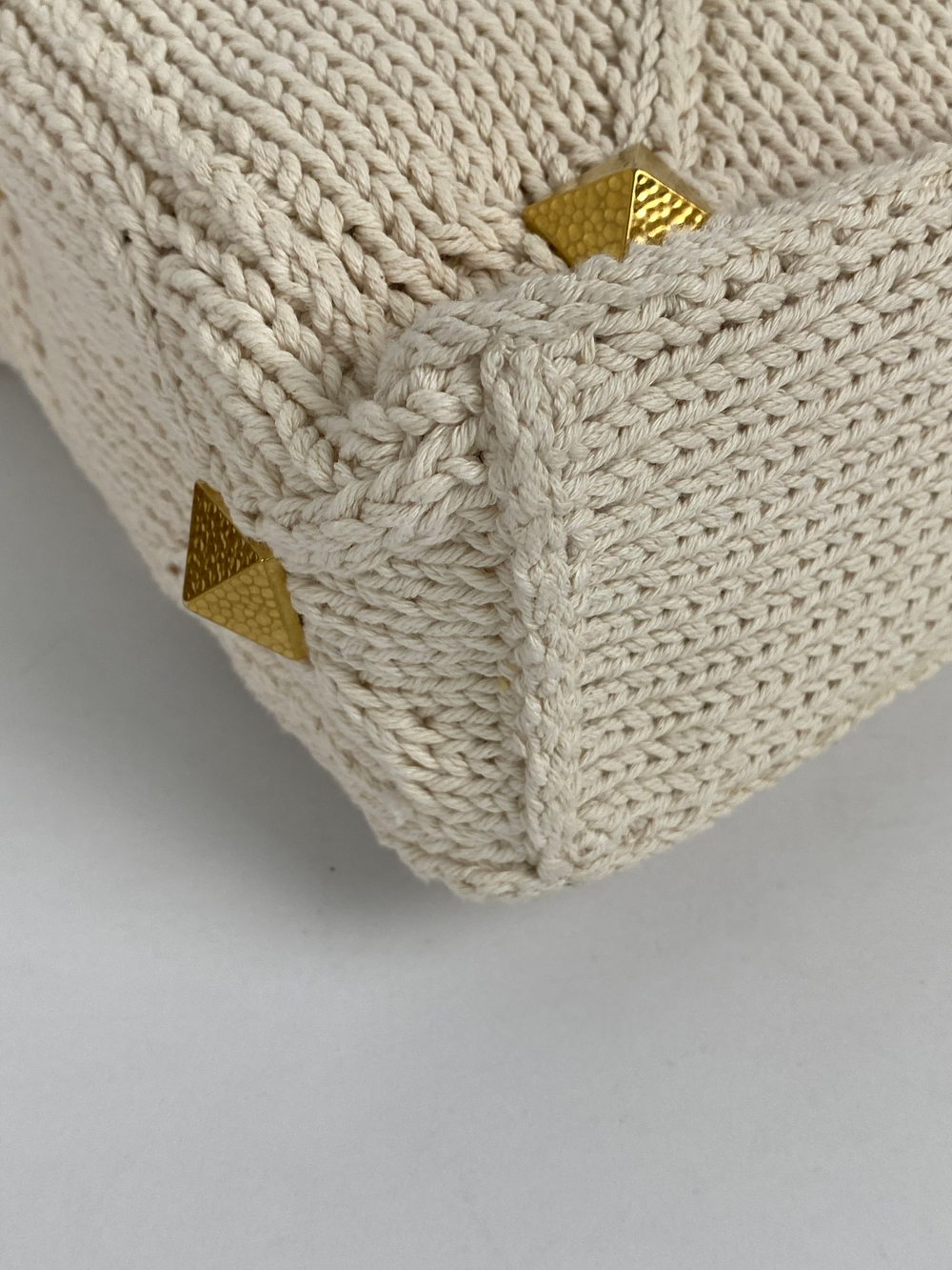 Сумка Valentino Roman Stud