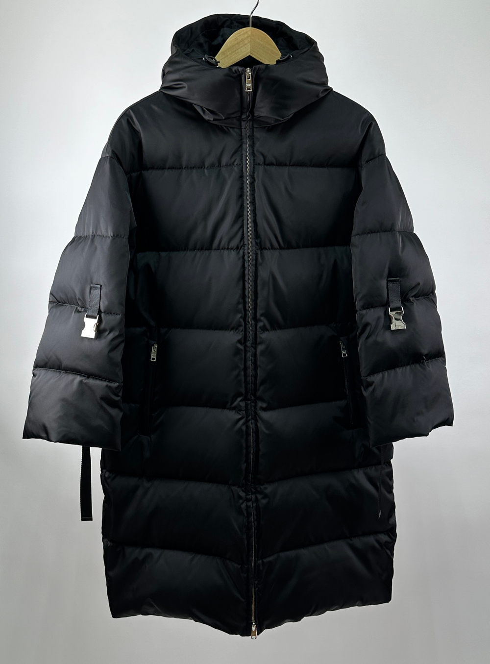 Пуховик Prada