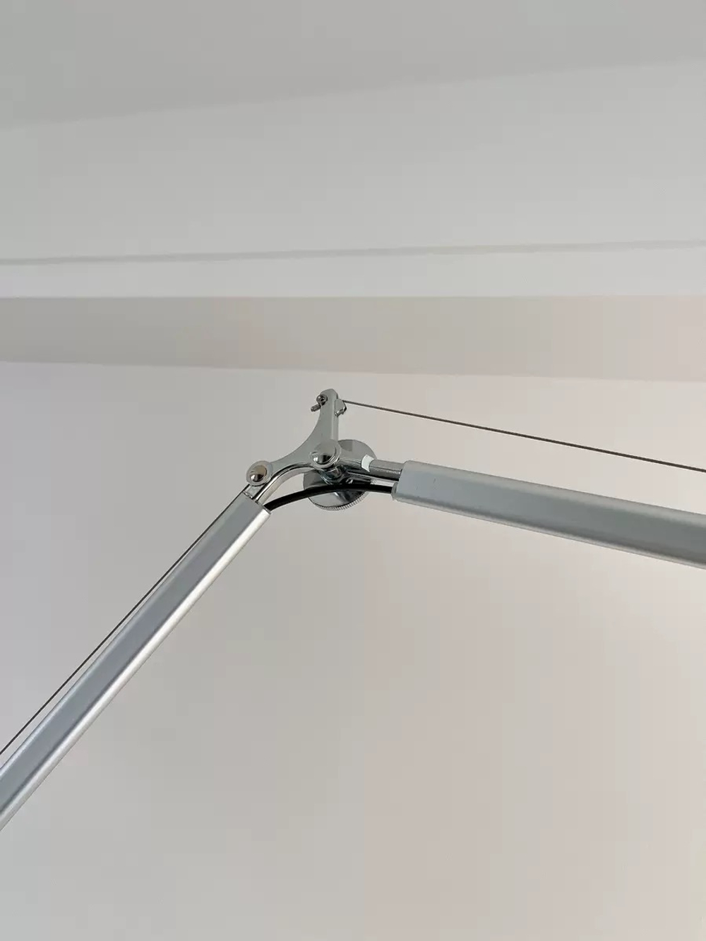 Floor design lamp Tolomeo Mega by Artemide