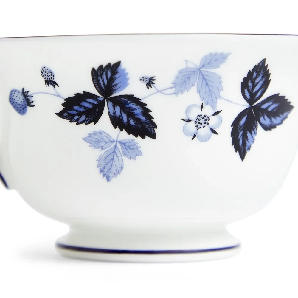 Wedgwood Чайная чашка Wild Strawberry 177 мл с блюдцем Ink Blue EAN 701587481632