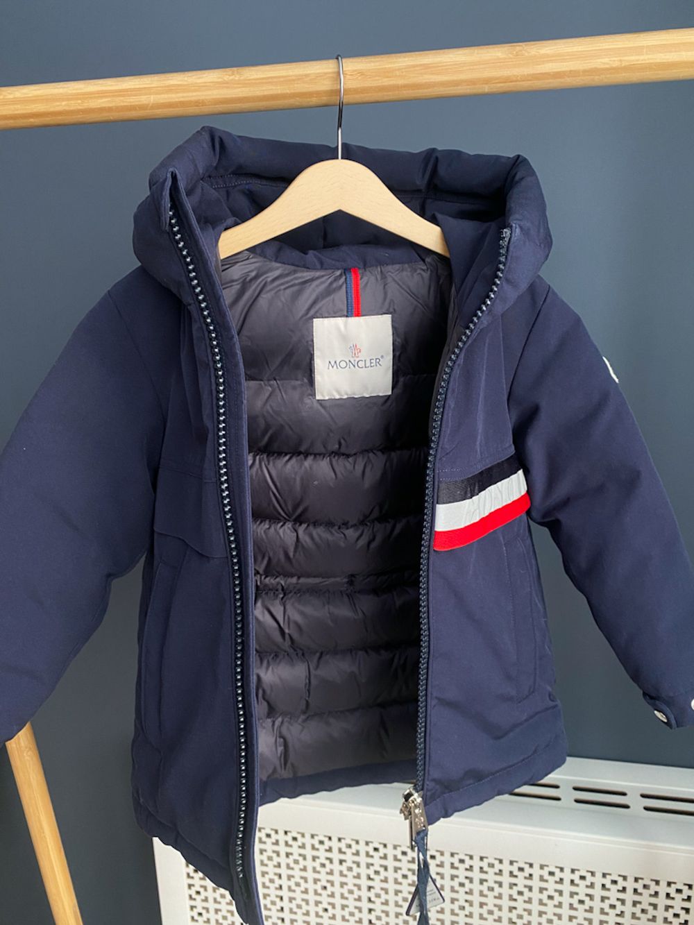 Пуховик Moncler, 110