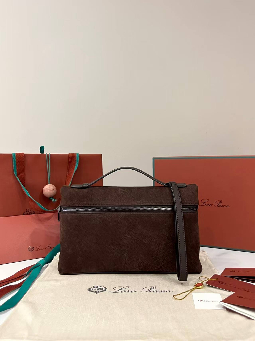 Клатч Loro Piana Extra Pouch L29