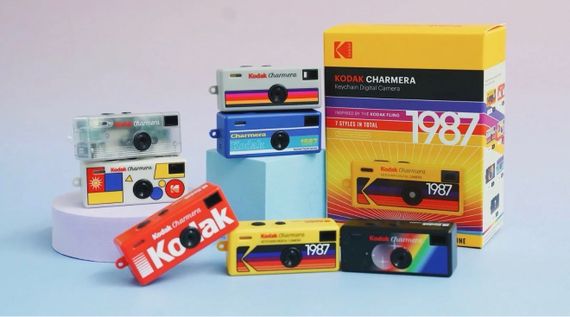 Мини камера - брелок Kodak Charmera 1987 со случайном дизайном
