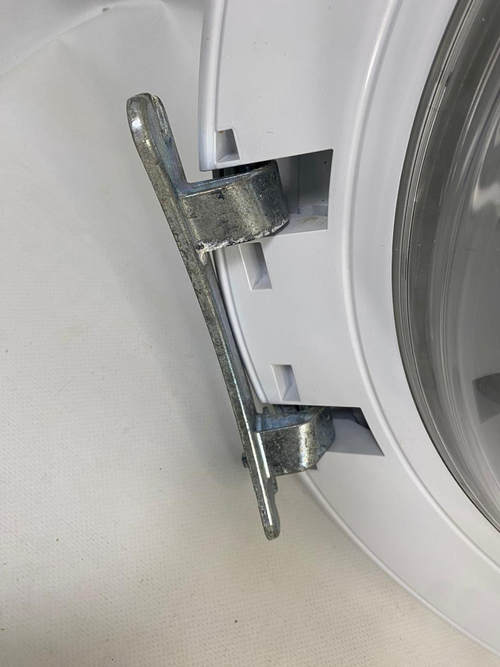 66 Люк для стиральной машины 140135488017 Electrolux б/у