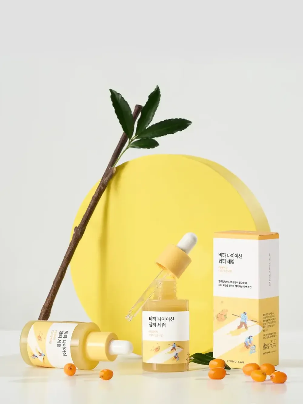 ROUND LAB Сыворотка против пигментации с ниацинамидом Vita Niacinamide Dark Spot Serum (30 мл)