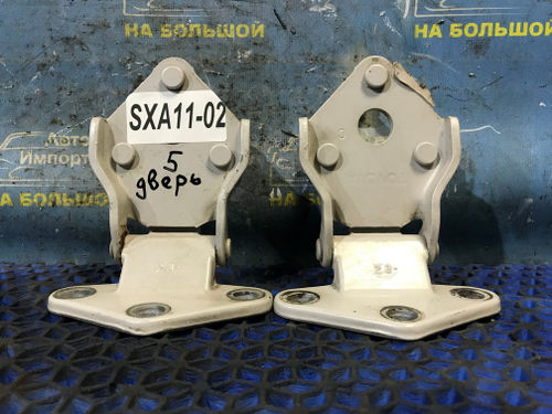 Петля багажника TOYOTA RAV4 1995