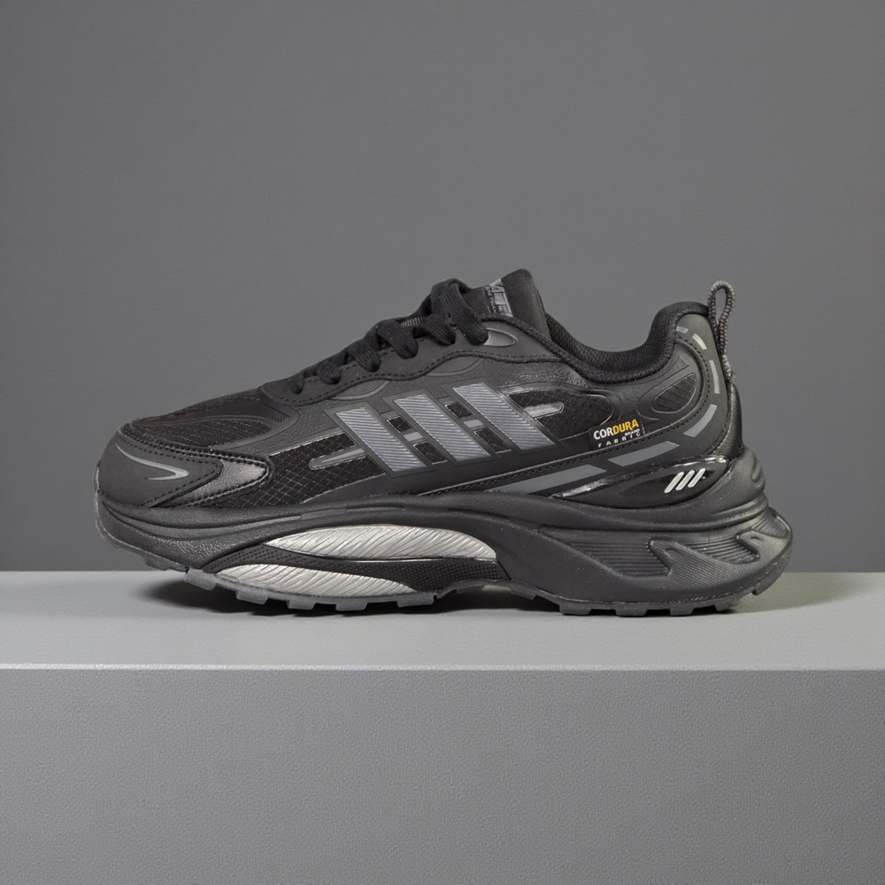 Adidas MTS PRO • Black Silver