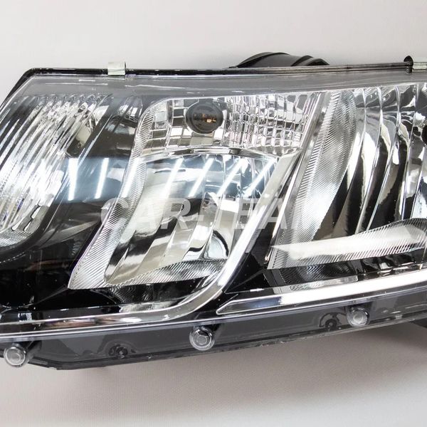 Фара Лада Ларгус FL (с 2021 - по н.в), Renault Logan 2 (2014-2018) передняя, левая 260609450R (аналог)