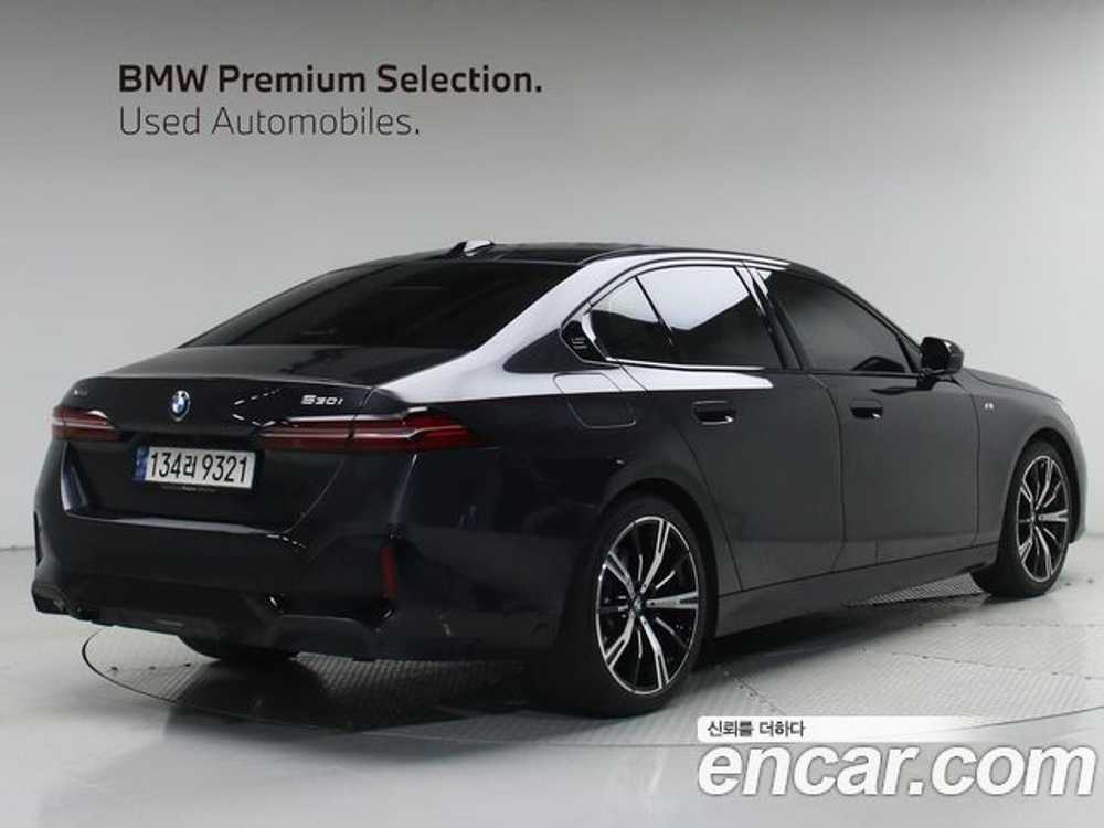 BMW 5-Series 530i xDrive M Sport — 2024