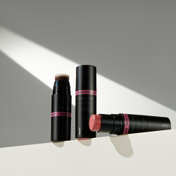 Мультистик для лица Румяна - Тени - Помада MAD ONE Multistick 3-in-1 face stick eyes + lips + cheeks