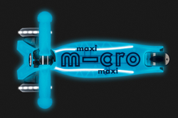 Самокат Maxi Micro Deluxe Glow Plus (светящийся) LED синий кристалл